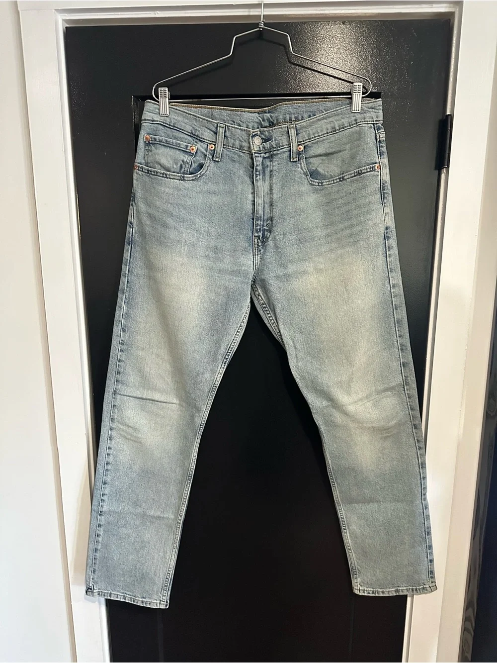 Levi’s 502. Light wash Jeans